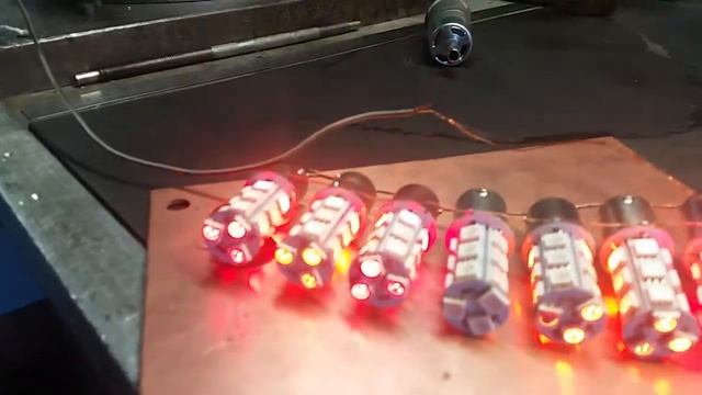 Что будет если подать 36 вольт переменки на светодиодные лампы 12 в смотреть онлайн