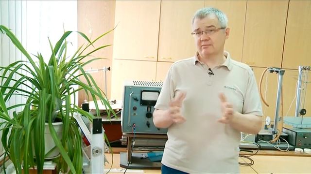 Гаджеты притягивают молнию смотреть онлайн