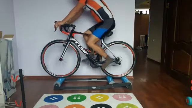 Как я научился кататься на Роллерном станке Tacx Antares смотреть онлайн