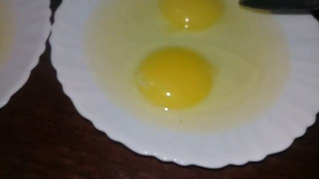 Чем отличается домашнее яйцо от магазинного? Дегустация. Свои куры. смотреть онлайн