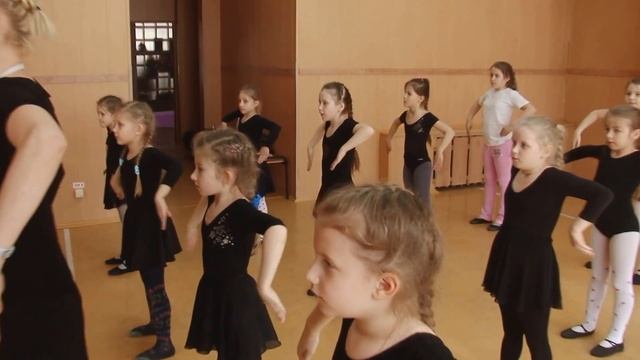 Студия современного эстрадного танца "МИКС" смотреть онлайн