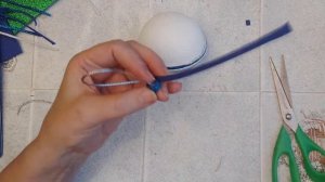 Идея из пенопластового шара и глитерного фоамирана. Новогодний декор!