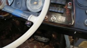 Заводим ЛАЗ-699 зимой кривым стартером