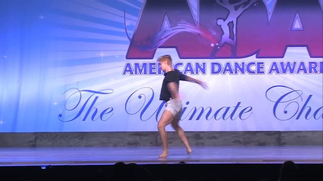 Derek Piquette - America's Male Dancer of the Year 2014 смотреть онлайн