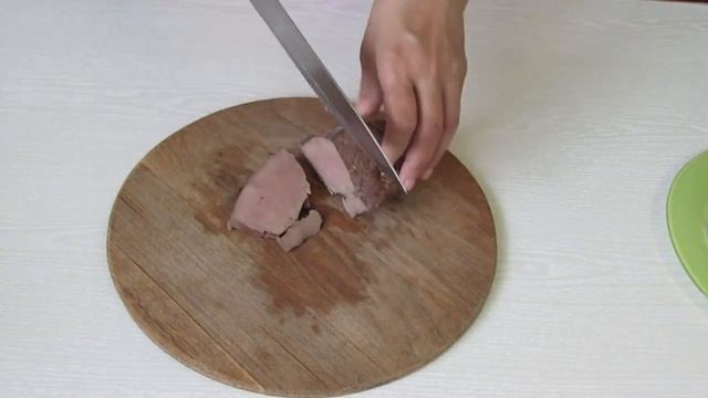 САЛАТ ИЗ ПЕЧЕНИ С ОМЛЕТОМ ПРОСТО БЫСТРО ВКУСНО!!! /ДОМАШНЯЯ ЕДА/ смотреть онлайн