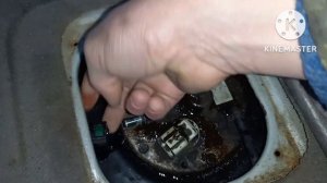 Замена датчика уровня топлива Киа Соренто