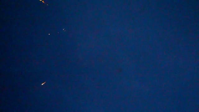 Homemade firework: two 1lb bp rockets(3" inch shells)colour compilation смотреть онлайн
