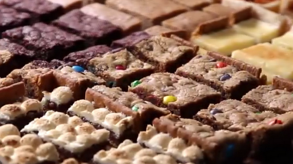 8 десертов на 1 противне смотреть онлайн