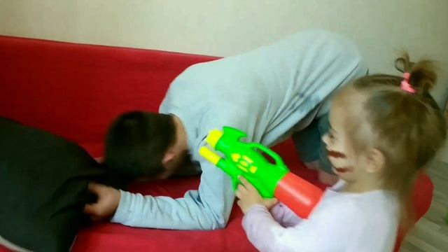 Как разбудить папу видео для детей смотреть онлайн