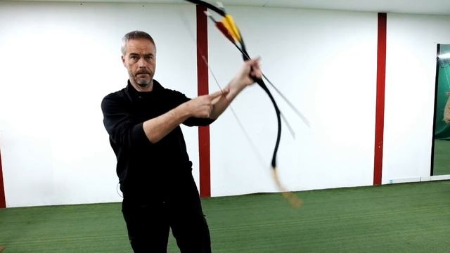 Archery Review: Crimean Tatar Fibreglass Bow by Alibow смотреть онлайн