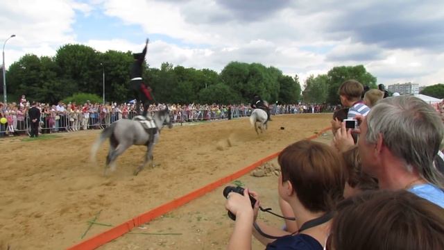 Джигитовка. Донские казаки в Москве // 5 июля 2014 г смотреть онлайн