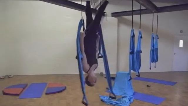 Training clips at Studio Vita смотреть онлайн