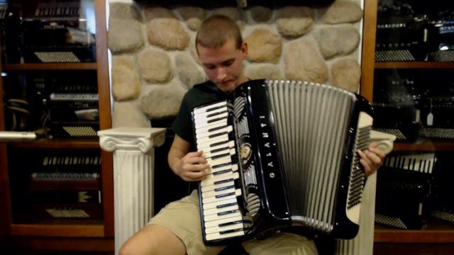 3107 - Black Galanti Piano Accordion LMMM 41 120 $1499 смотреть онлайн