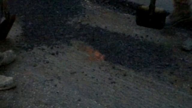 Асфальтирование в лужи. Ухта. 19.06.2013 01:00. Темп-Дорстрой смотреть онлайн