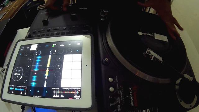 SCRATCH SESSION ON iPAD - RANE TTM 57MK2 + VESTAX PDX 3000 + DJ PLAYER PRO смотреть онлайн