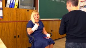 УРОК ПЕРВОЙ ПОМОЩИ!!!ЧТО СЛУЧИЛОСЬ С ВАЛЕНТИНОЙ ИВАНОВНОЙ ?