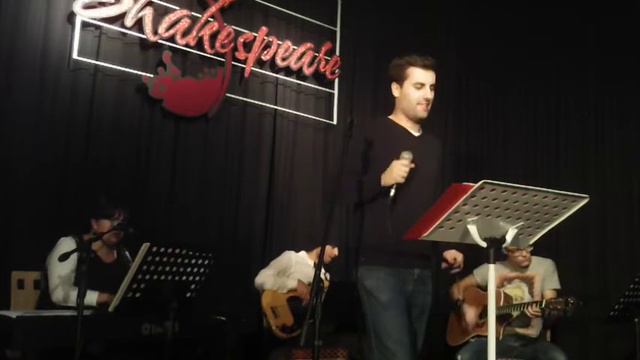 OPEN MIC @Shakespeare Live Cafè Parma - Roby Bennati "Help" смотреть онлайн