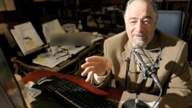 Michael Savage Calls Howard Stern A DirtBag