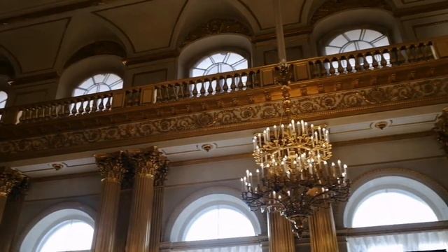 Влог. Едем в Санкт-Петербург! Идём в Эрмитаж. Отмечаем день рождение! Lili