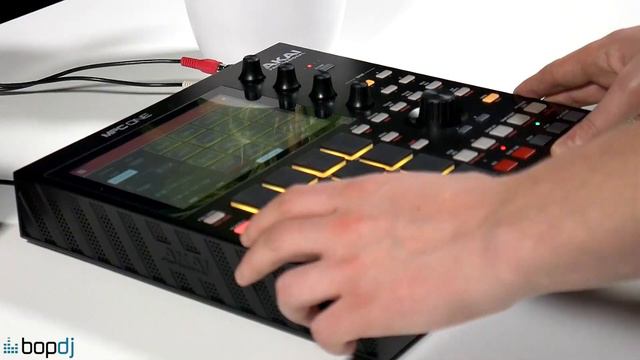 Akai MPC One - STANDALONE MPC - Key Features Performance