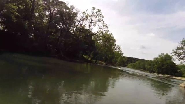 Viking Kayak Profish GT going down rapids in Arkansas смотреть онлайн