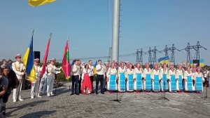 На самом высоком флагштоке Запорожья подняли флаг Украины