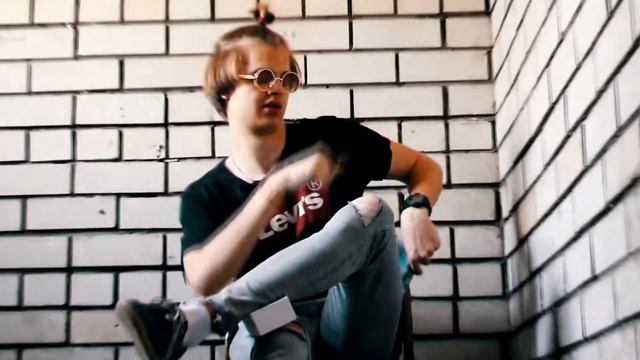 SLAYER - ЕГЭ 20!8 (feat. FLAME) смотреть онлайн