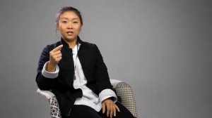 Целитель в 5-м поколении, буддийский монах первого уровня-Нина Лян. Как лечить боль в коленях.