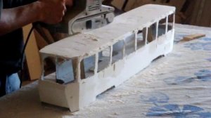 Модель трамвая Tatra T6B5. Постройка кузова.