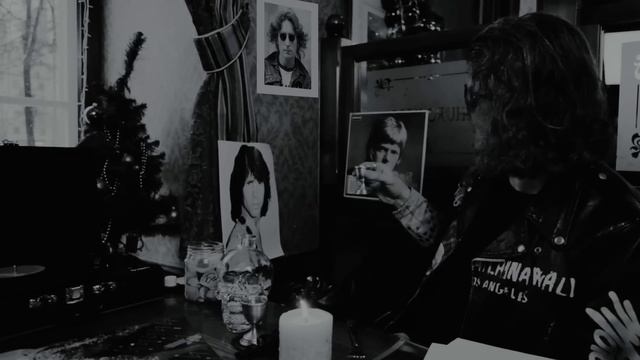 СерьГа "Дэвид Боуи" (2017) смотреть онлайн