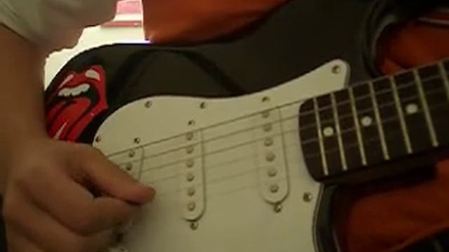 yo tocando were not gonna take it смотреть онлайн
