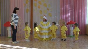 Музыкальная игра "Курочка и цыплята".