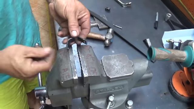 SACA FILTRO DE ÓLEO FEITO DE FERRAMENTAS USADAS E CORREIA DENTADA DE CARRO #2MODELOS #ARTEDERECICLAR