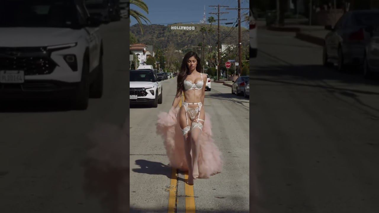 beautiful and confident смотреть онлайн