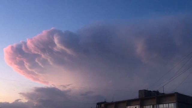 Туча с молниями, Москва, тёплый стан 01.07.2019 смотреть онлайн