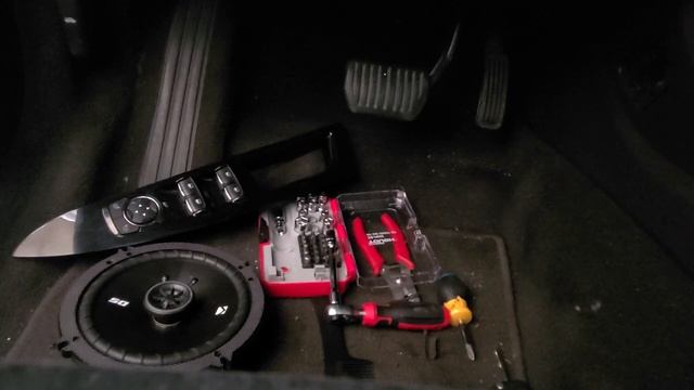 2014 Ford Fusion Front Speaker Upgrade смотреть онлайн