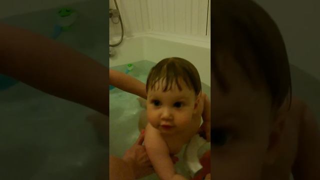 Шок! Годовалая девочка поет как взрослая смотреть онлайн