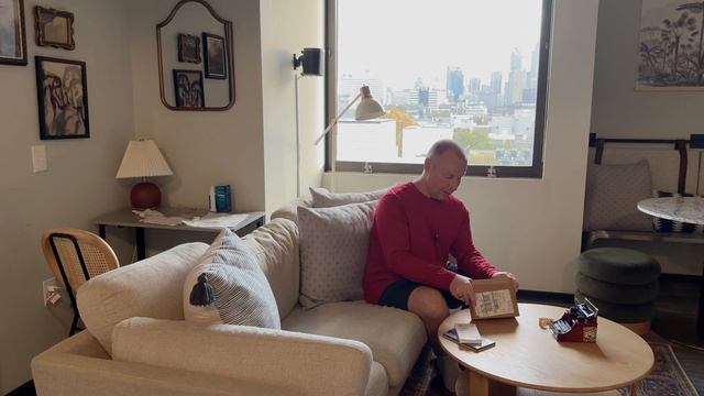 Покупка iPhone 15 Pro с доставкой в США смотреть онлайн