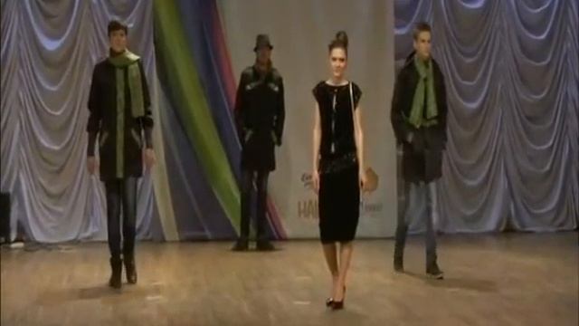 АГКПТ Астрахань студенческая 2013 Театр мод "Креатив" коллекция мужских плащей.avi смотреть онлайн