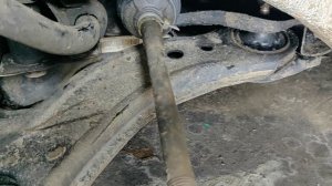 Стук в подвеске на кочках Не стойки Меняем втулки стабилизатора