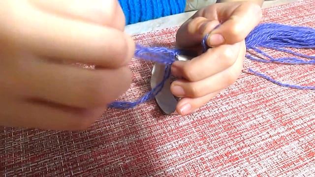 Елочная игрушка | Шапочка из ниток | How To Make A Mini Hat | Christmas Ornament смотреть онлайн