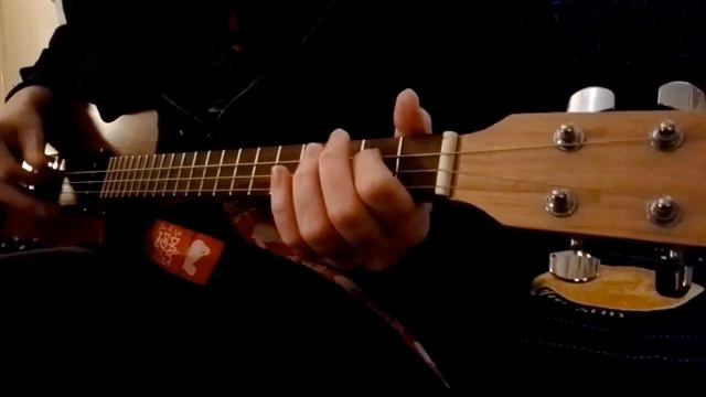 BORN TO GO - hawkwind - electric bari uke cover смотреть онлайн