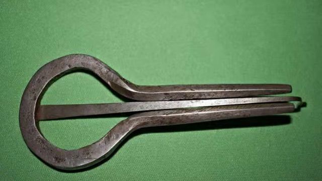 Старинный якутский хомус XIX века смотреть онлайн