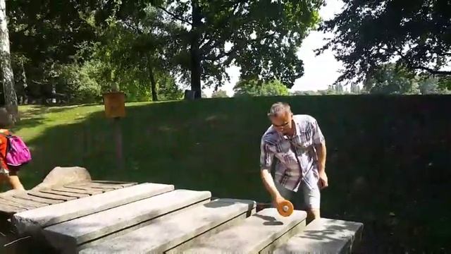 В Германии (музыкальный инструмент) большой ксилофон, маримба, кузнечик смотреть онлайн