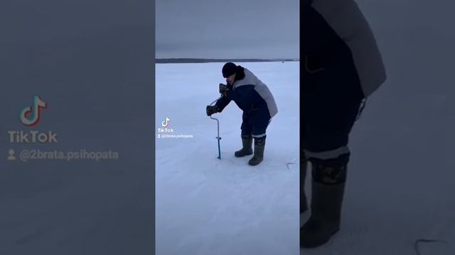 Толстый лёд на Каме??? смотреть онлайн