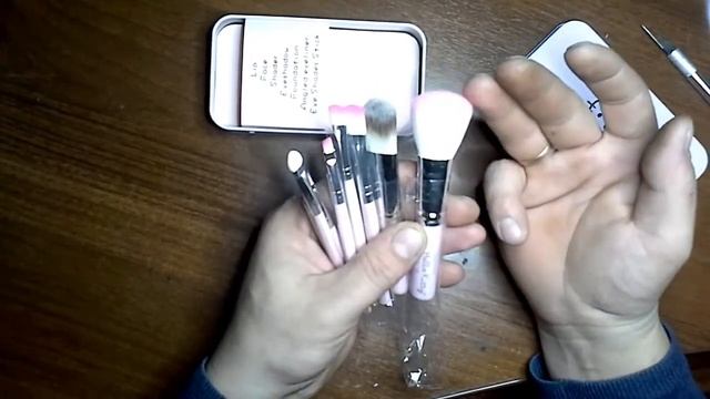 Макияжные кисти для девочек смотреть онлайн