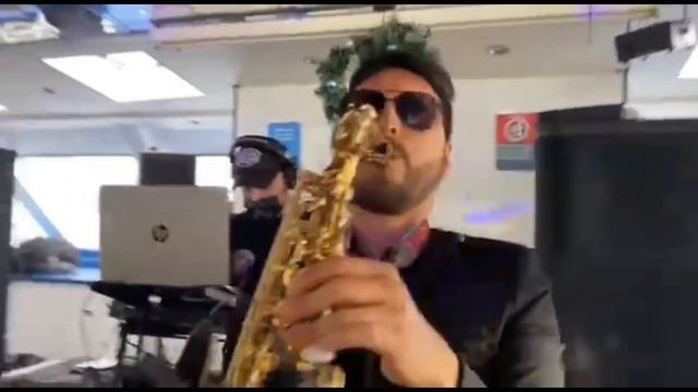 mic mike смотреть онлайн