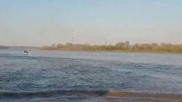 Ход водометного катера VIGOR на воде смотреть онлайн