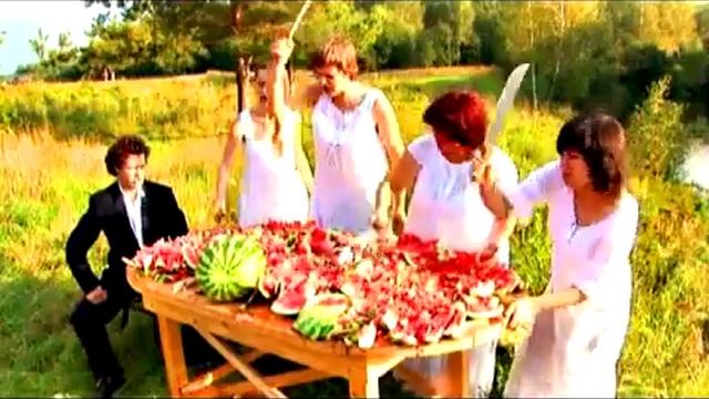 Русская народная песня - Как у наших у ворот смотреть онлайн