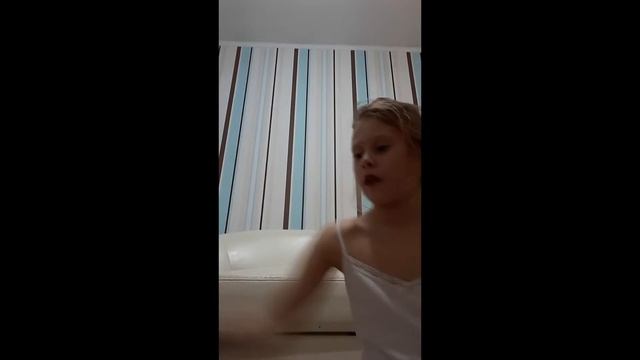 Курсы макияжа. Косметика в детских руках. Просто дурачимся смотреть онлайн